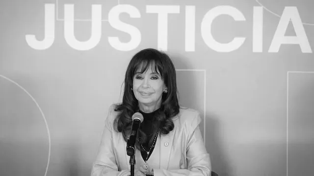 Una espada sin cabeza. Sobre la proscripción de Cristina, la claudicación de la izquierda y la necesidad de algo nuevo