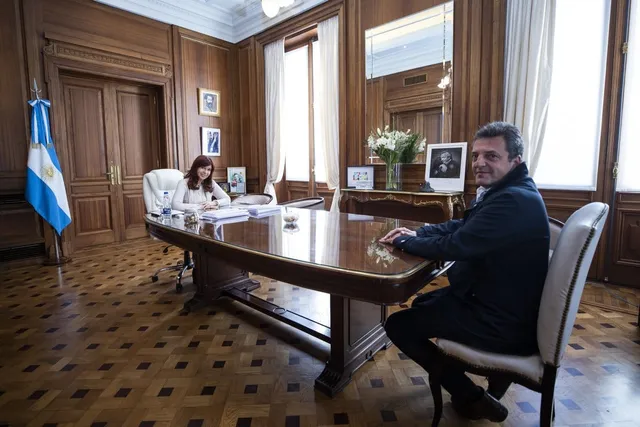 Un paseo (necesario) por el desconcierto kirchnerista y el paisaje de la derrota