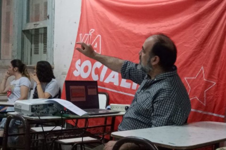 Sartelli: “Si se quiere planificar y organizar un país hay que tener un gobierno que piense en la masa de la población y no en cinco avivados”
